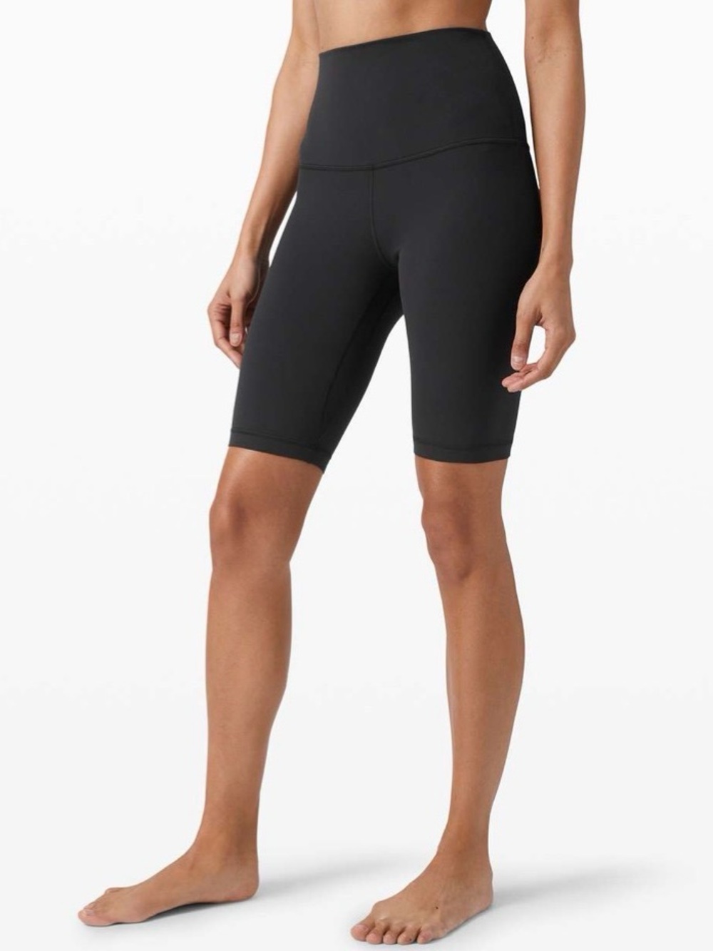 Lululemon sz 8 Align Super High Rise Short 10" Black great condition